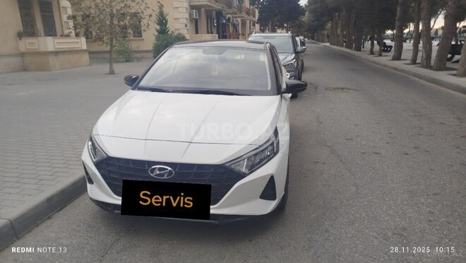 Hyundai i20-1