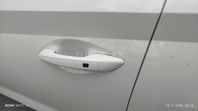 Hyundai i20-9