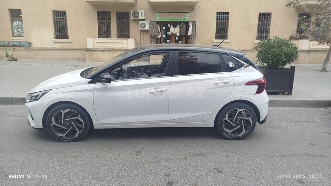 Hyundai i20-11