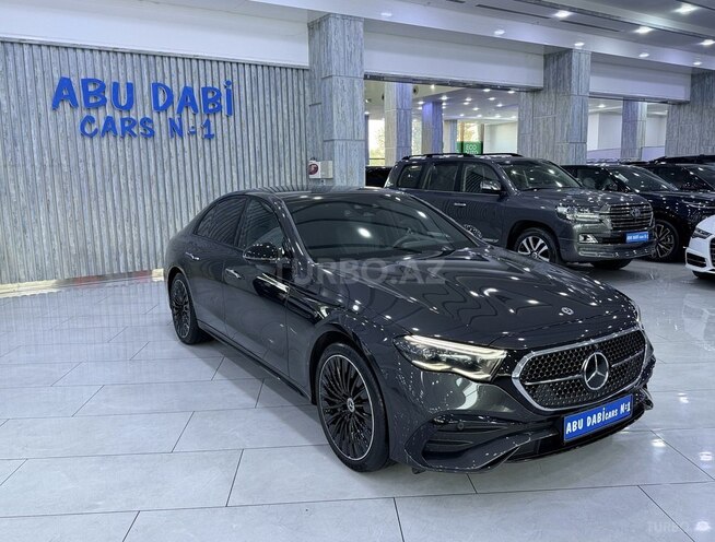 Mercedes E 300 e 4MATIC-3