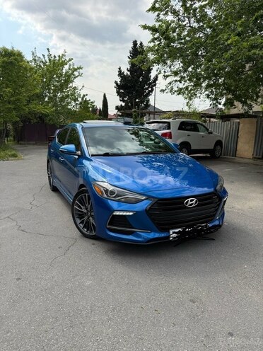 Hyundai Elantra-2