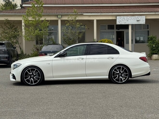 Mercedes E 43 AMG 4MATIC-4