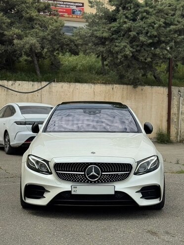 Mercedes E 43 AMG 4MATIC-2