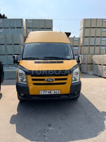 Ford Transit-1