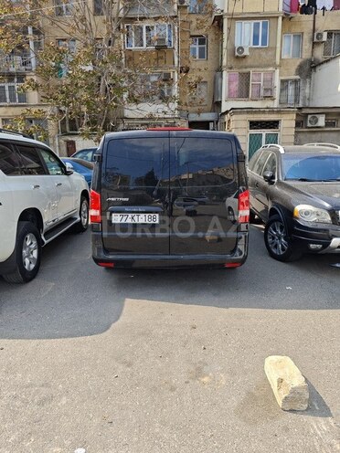 Mercedes Metris-3