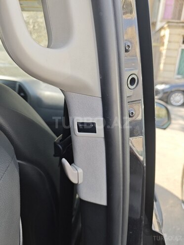 Mercedes Metris-6