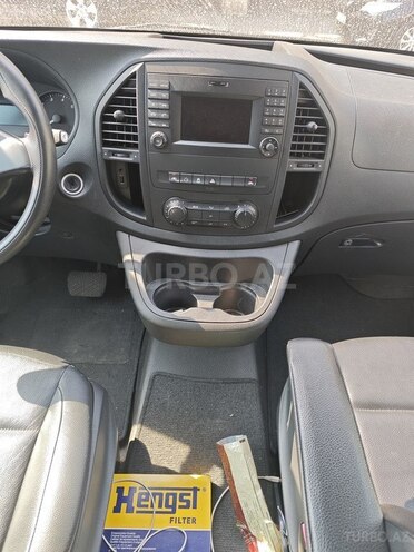 Mercedes Metris-11