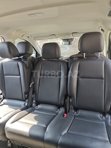 Mercedes Metris-9