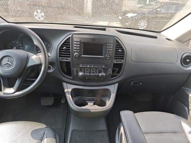 Mercedes Metris-12