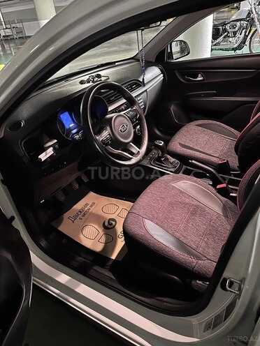 Kia Rio X-Line-6