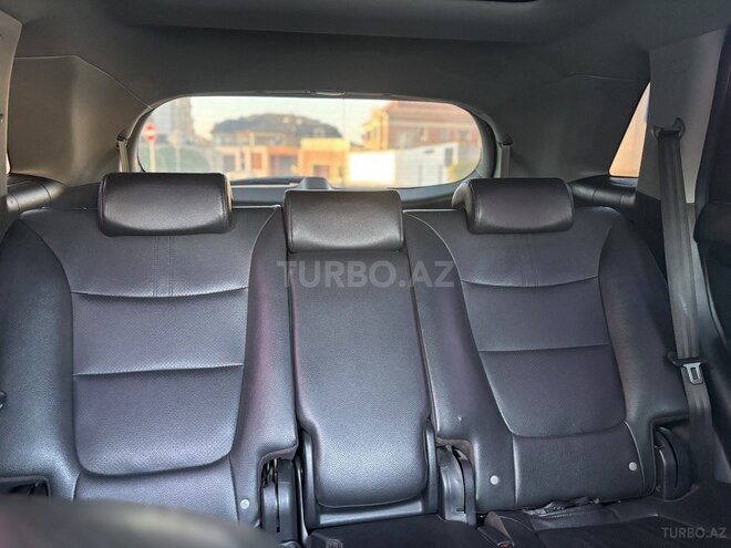 Kia Sorento-12