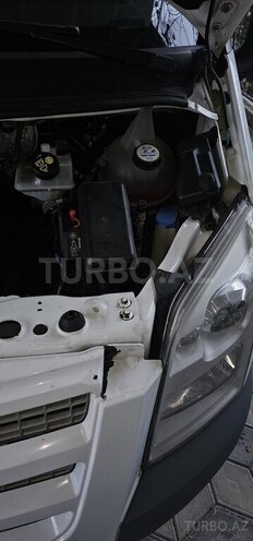 Ford Transit-6