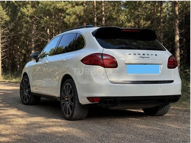Porsche Cayenne-6