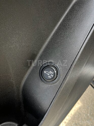 Chevrolet Equinox-11