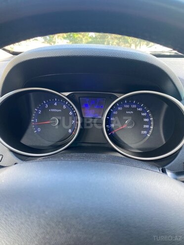 Hyundai ix35-14