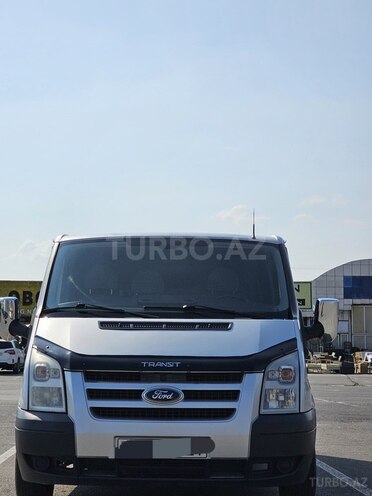 Ford Transit-2