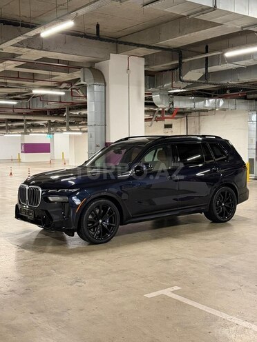 BMW X7-8