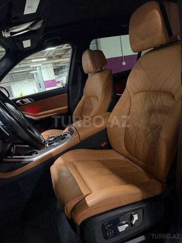 BMW X7-11