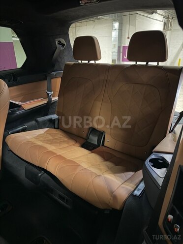 BMW X7-14