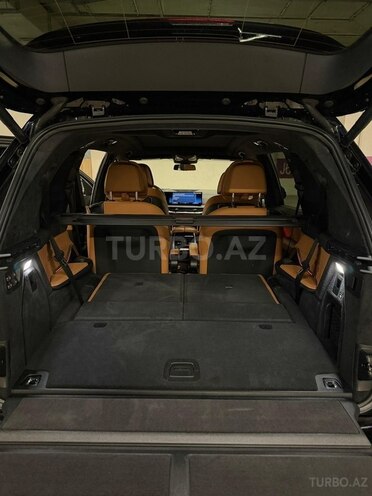 BMW X7-17