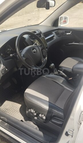 Kia Sportage-13