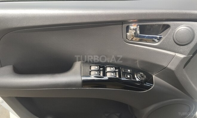 Kia Sportage-12