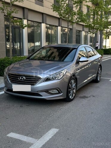 Hyundai Sonata-1