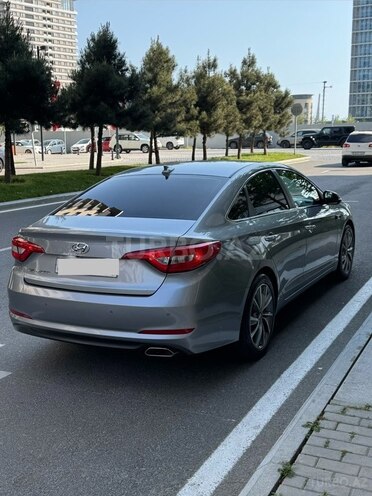 Hyundai Sonata-10