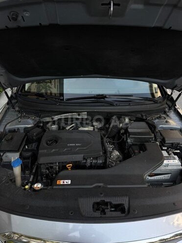 Hyundai Sonata-5