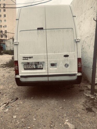 Ford Transit-2