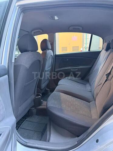 Kia Rio-12