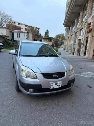 Kia Rio-1