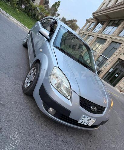 Kia Rio-4