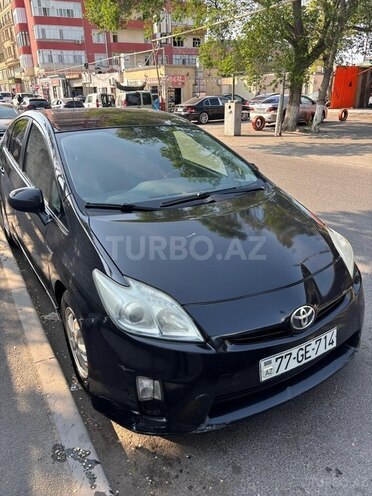 Toyota Prius-1