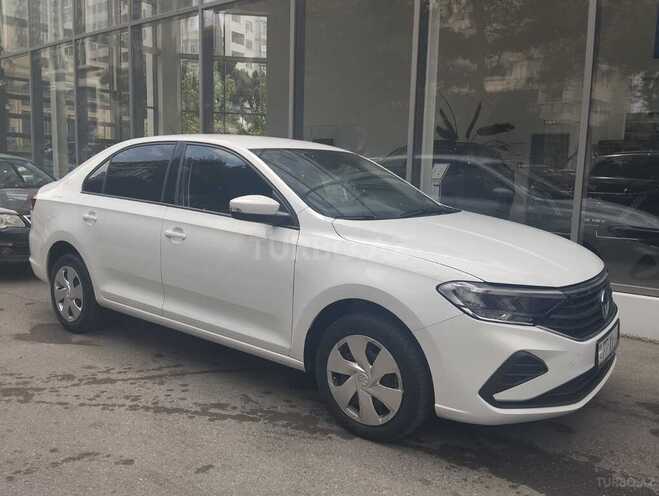 Volkswagen Polo-2