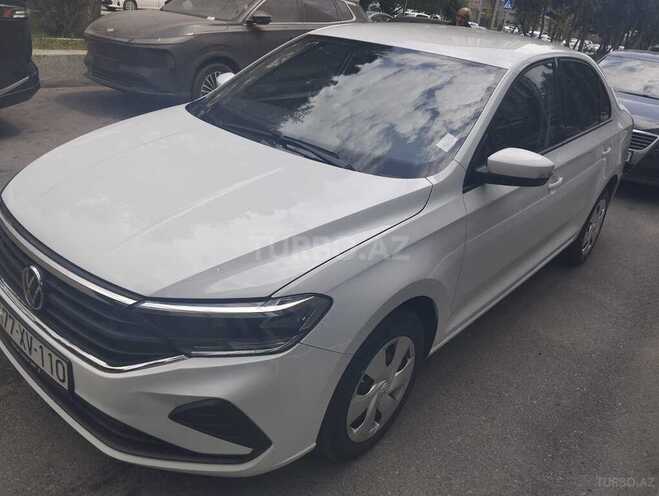 Volkswagen Polo-3