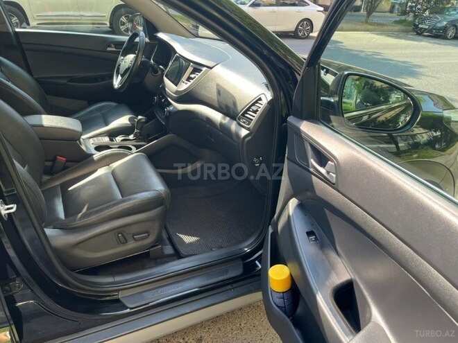 Hyundai Tucson-12