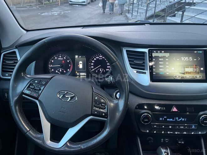 Hyundai Tucson-13