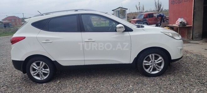 Hyundai ix35-3