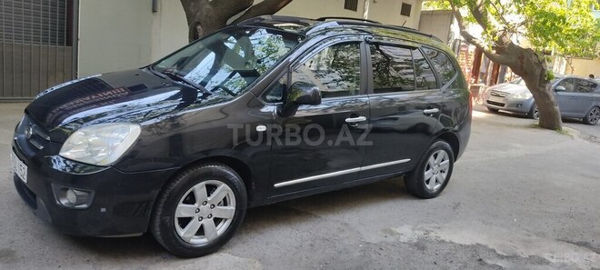 Kia Carens-4
