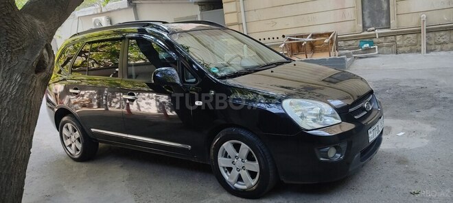 Kia Carens-10