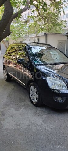 Kia Carens-11