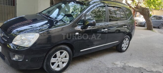 Kia Carens-12