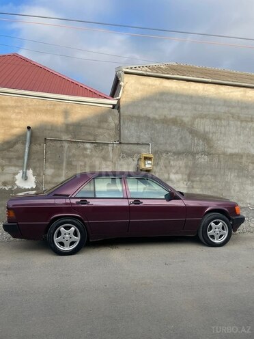 Mercedes 190-6