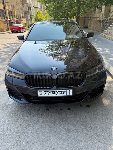 BMW 530e-6