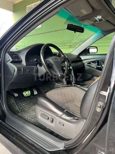 Toyota Camry-5