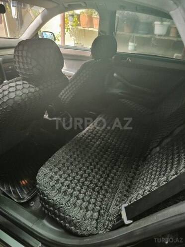 Audi A6-12