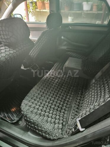 Audi A6-10