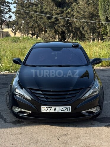 Hyundai Sonata-8