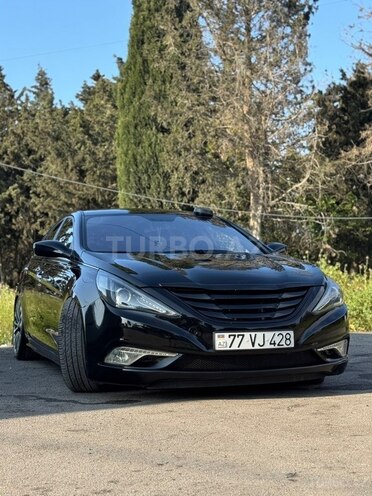 Hyundai Sonata-6